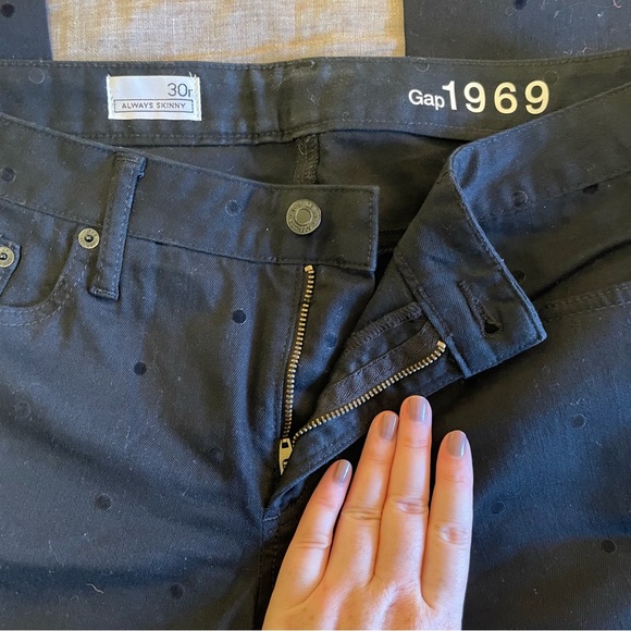 Gap skinny jeans - Picture 3 of 5